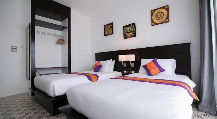 Saksuksmile Hotel 3*
