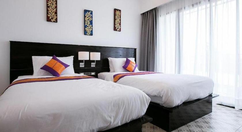 Saksuksmile Hotel 3*